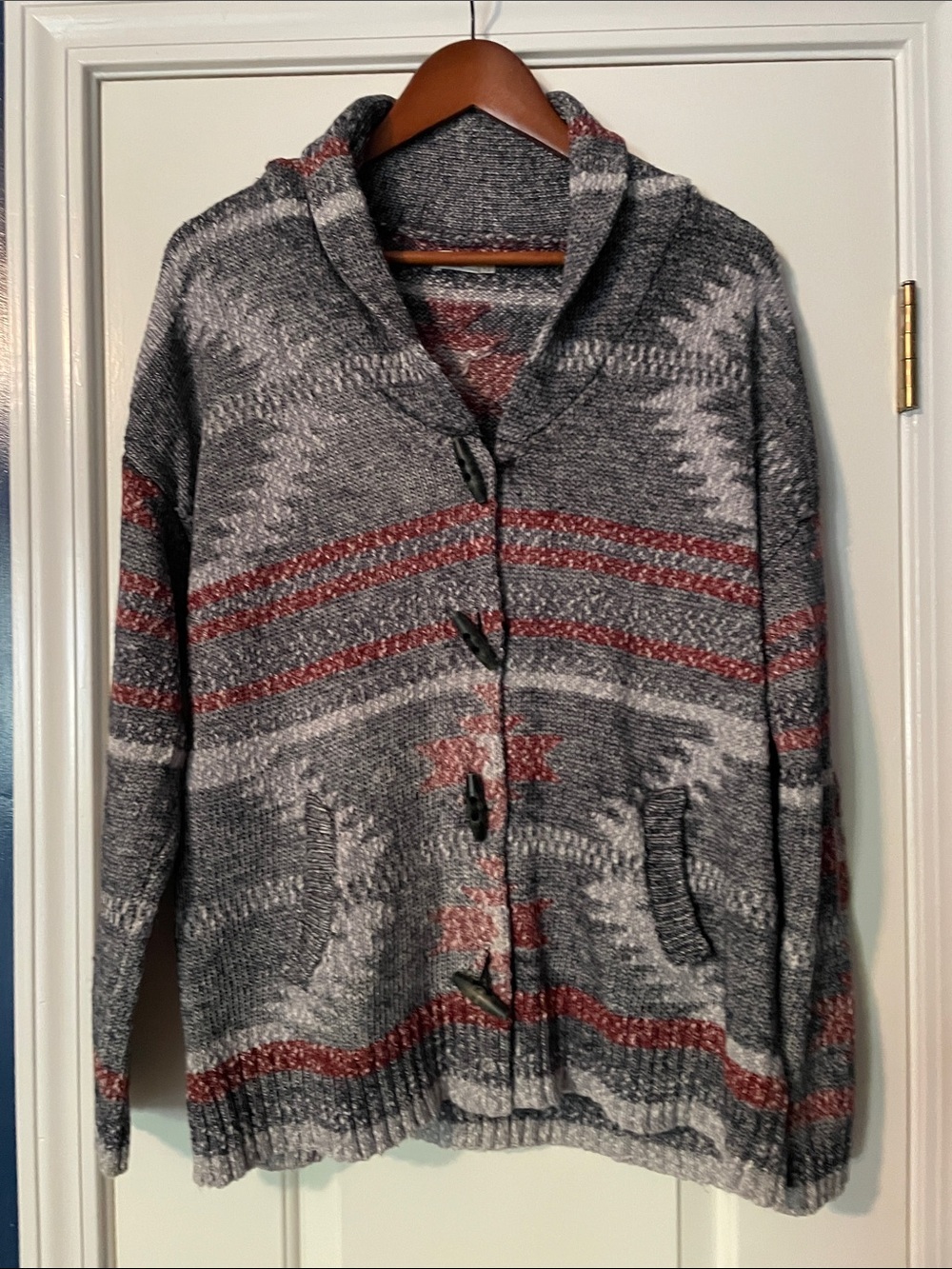 Faherty Gray & Rust Geometric Shawl-Collar Cardigan